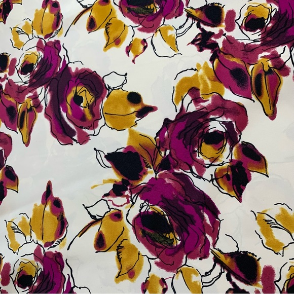 NWOT Draped Neckline Sleeveless Floral Blouse - Picture 8 of 14